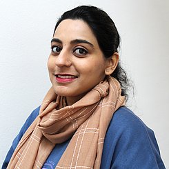 Frau Dr. Naila Nasir